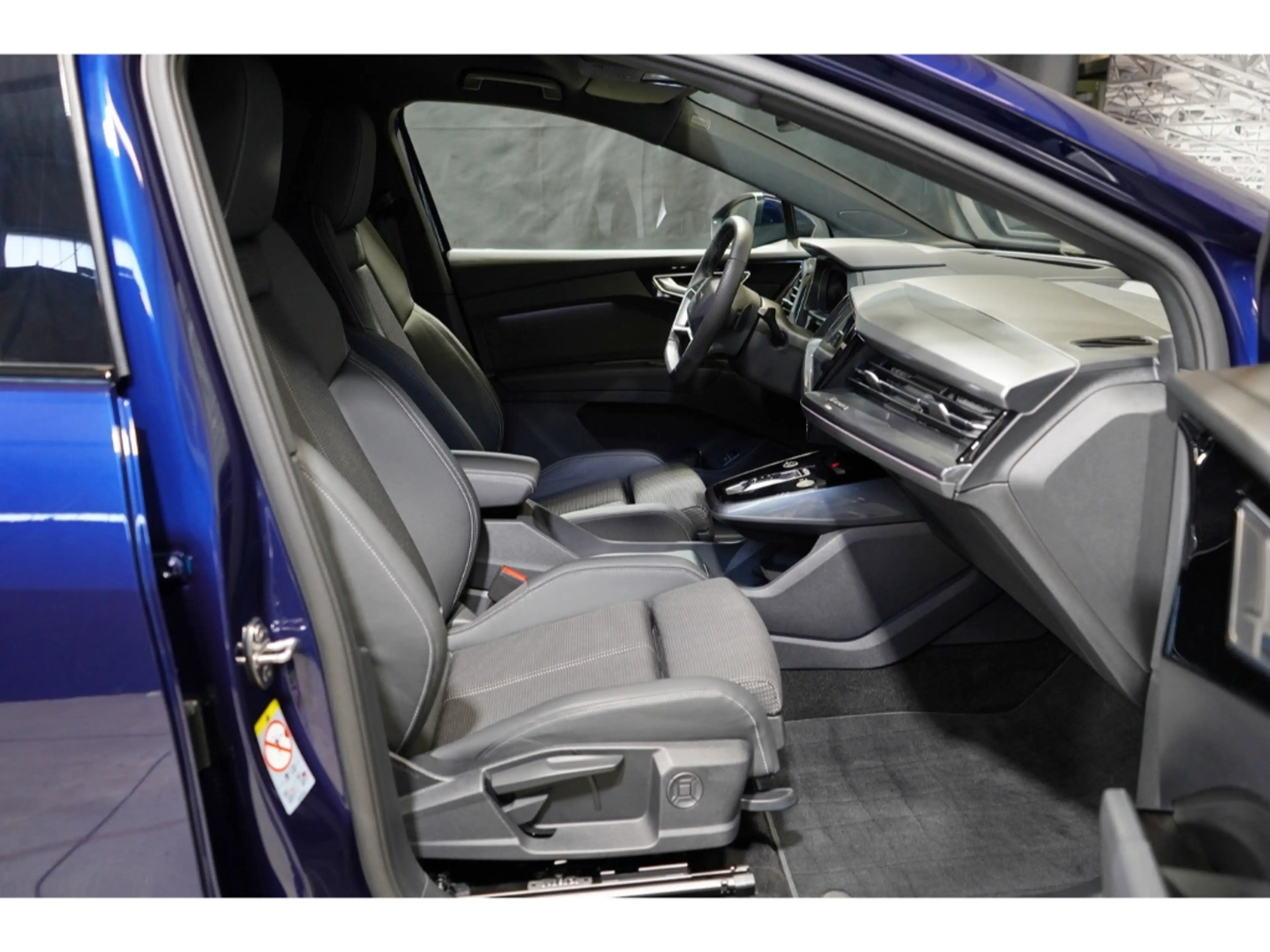 Audi Q4 e-tron 55 quattro S line Matrix 20 Zoll ACC — photo 5