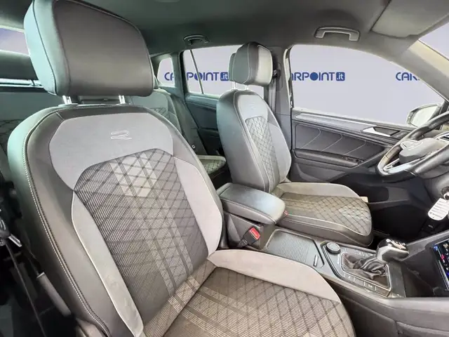 Volkswagen Tiguan view 8