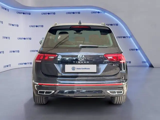 Volkswagen Tiguan view 5