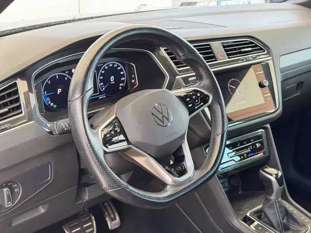 Volkswagen Tiguan view 19