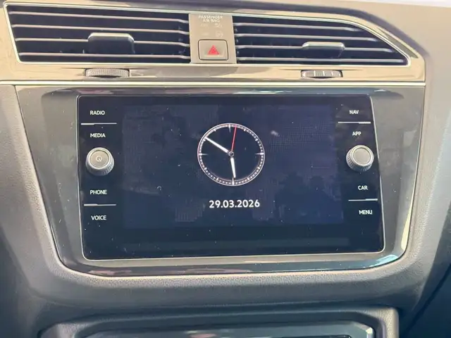 Volkswagen Tiguan view 24