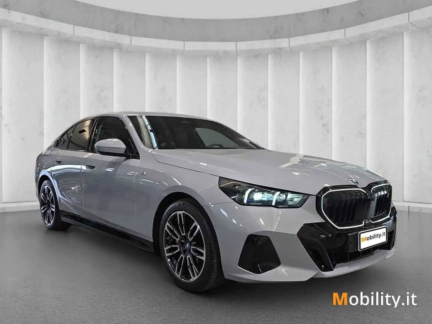 BMW i5 xdrive40 MSport Pro Grigio - 2