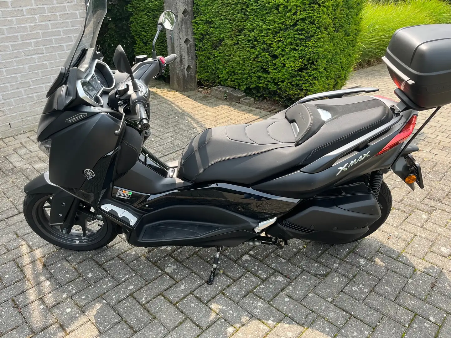 Yamaha X-Max 300 Noir - 1