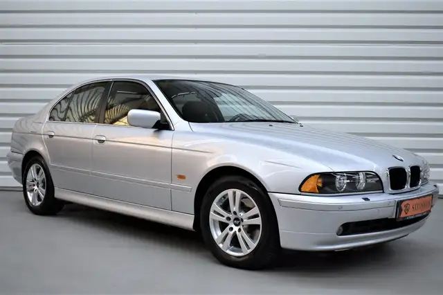 BMW 525 i Automatik+Xenon+Standheizung+PDC