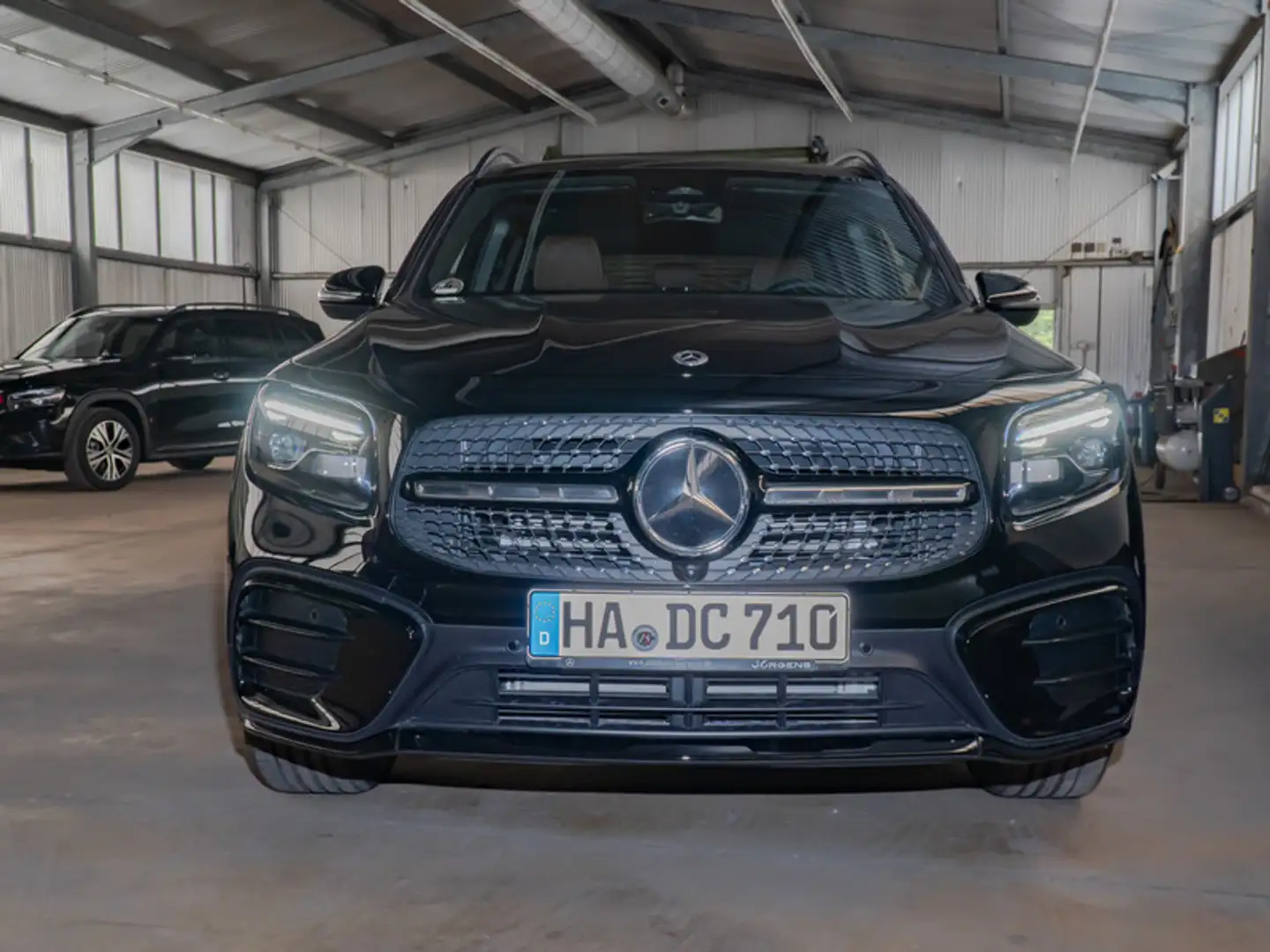 Mercedes-Benz GLB 250 4M AMG-Sport/Pano/Burm/AHK/Night/7Sitze Noir - 2