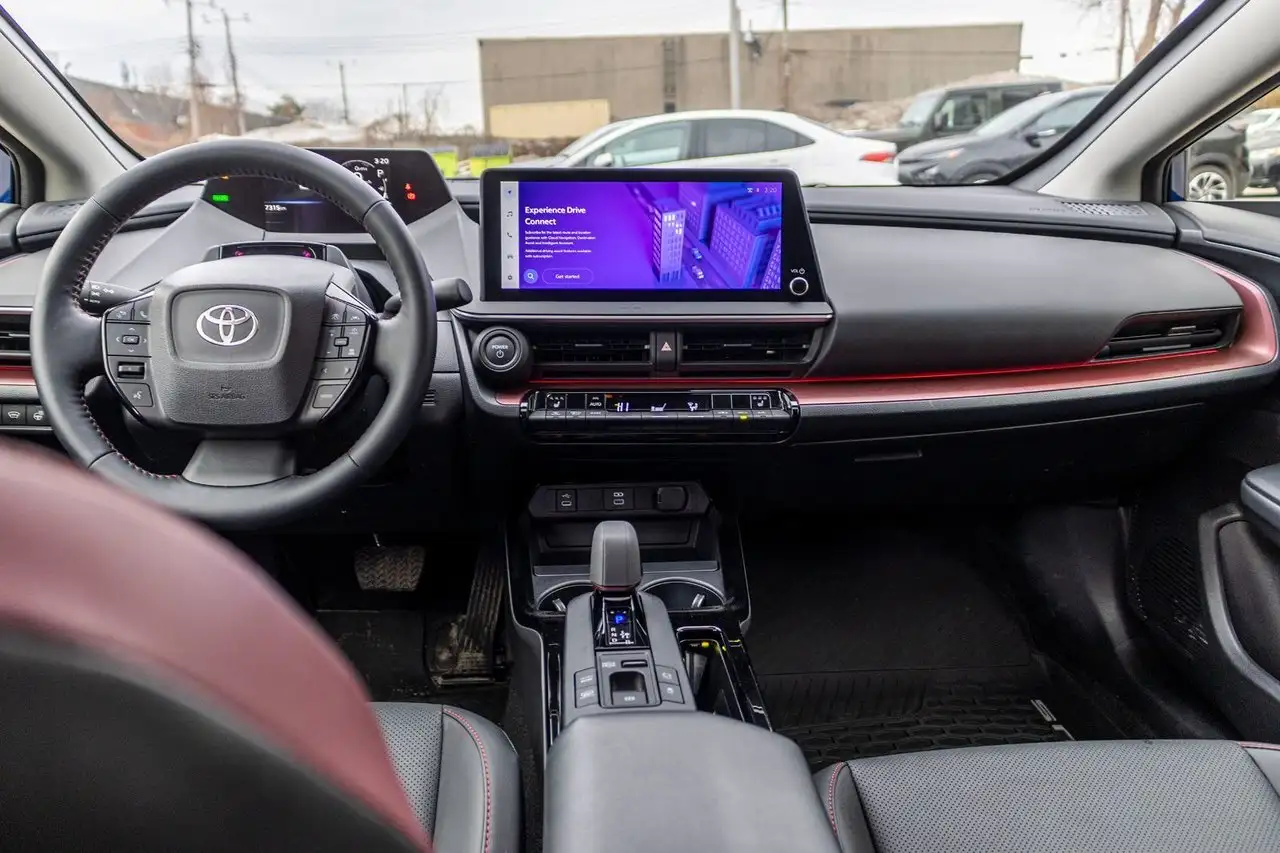 Toyota Prius снимка Toyota Prius