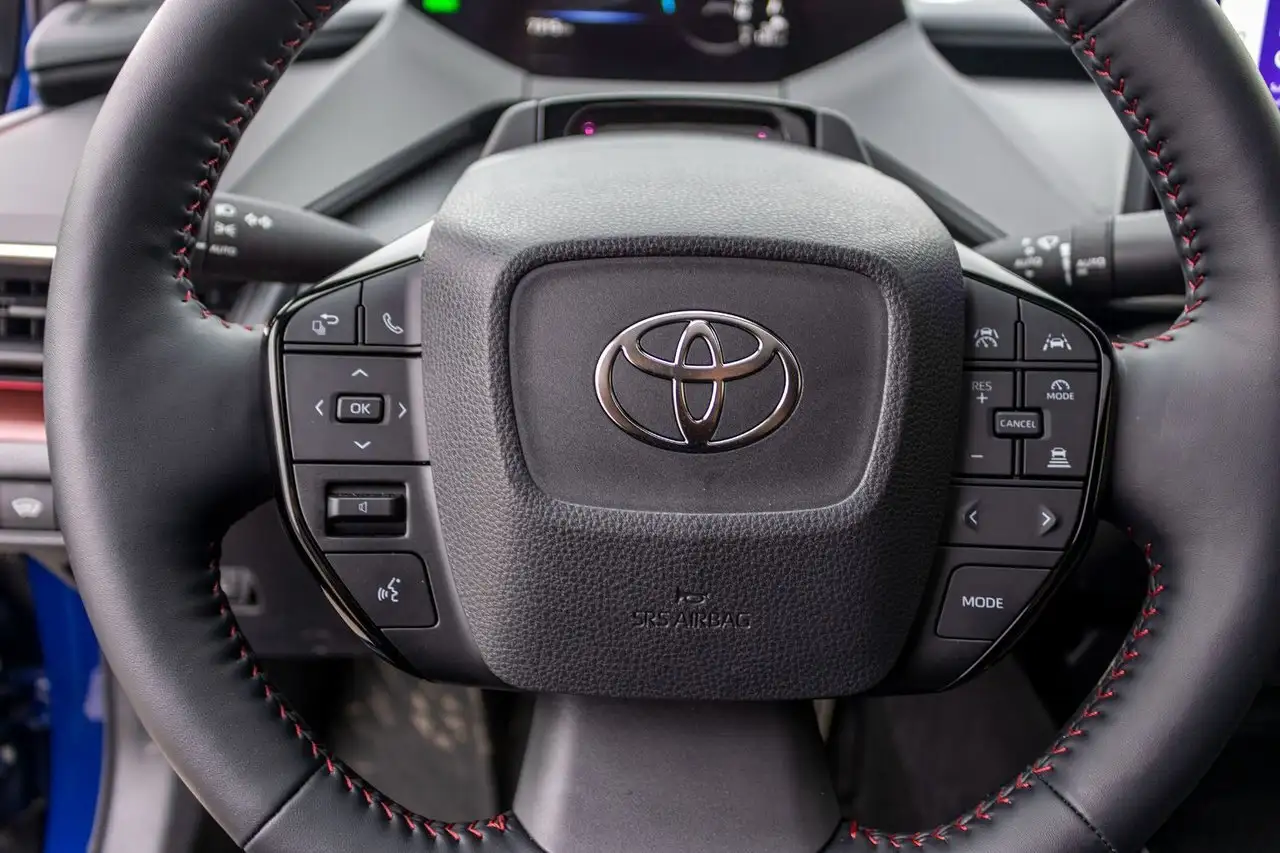 Toyota Prius снимка Toyota Prius