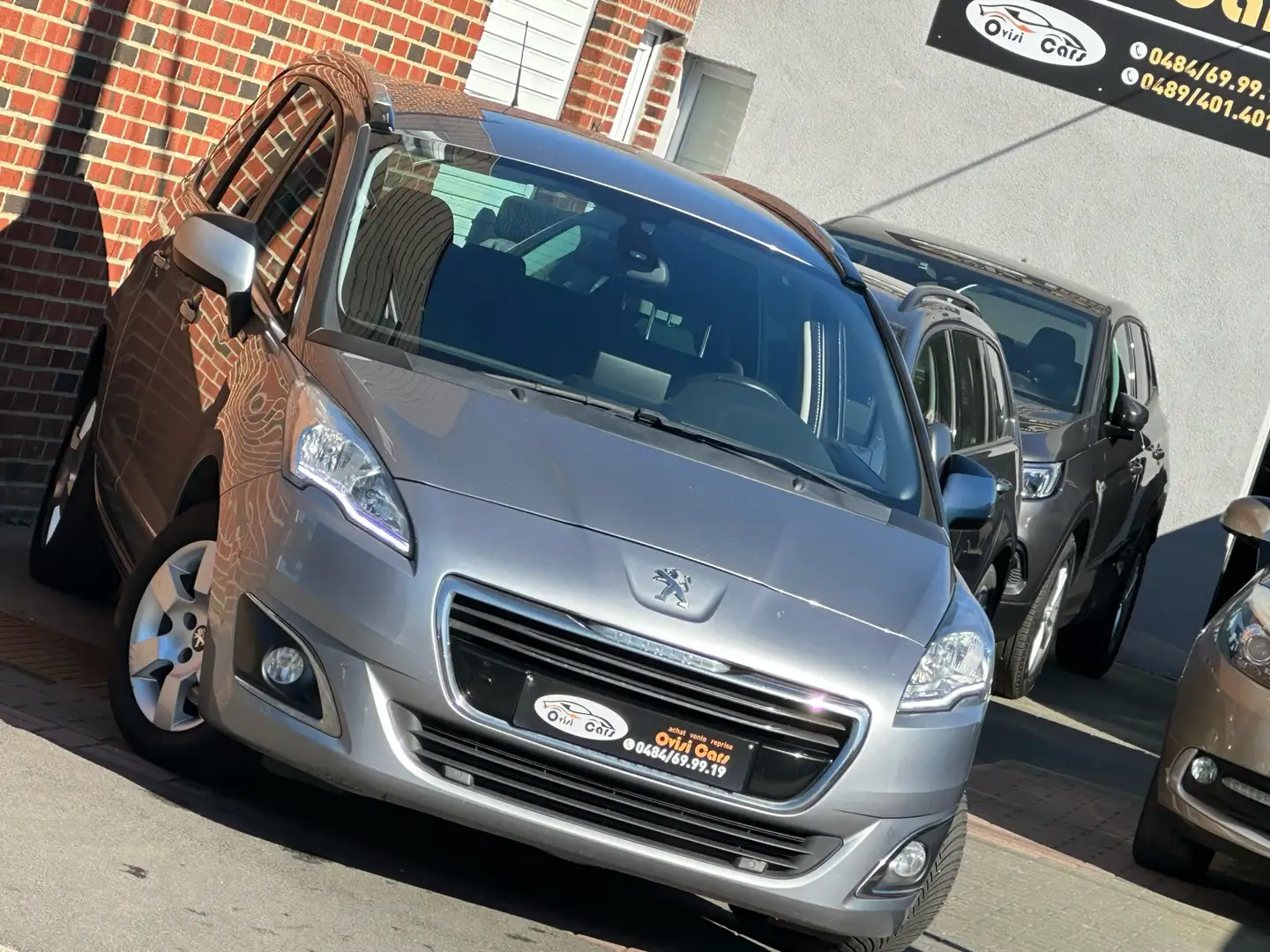 Peugeot 5008 // EU 6 // 7 PLACE // PARFAIT ÉTAT // Gris - 2