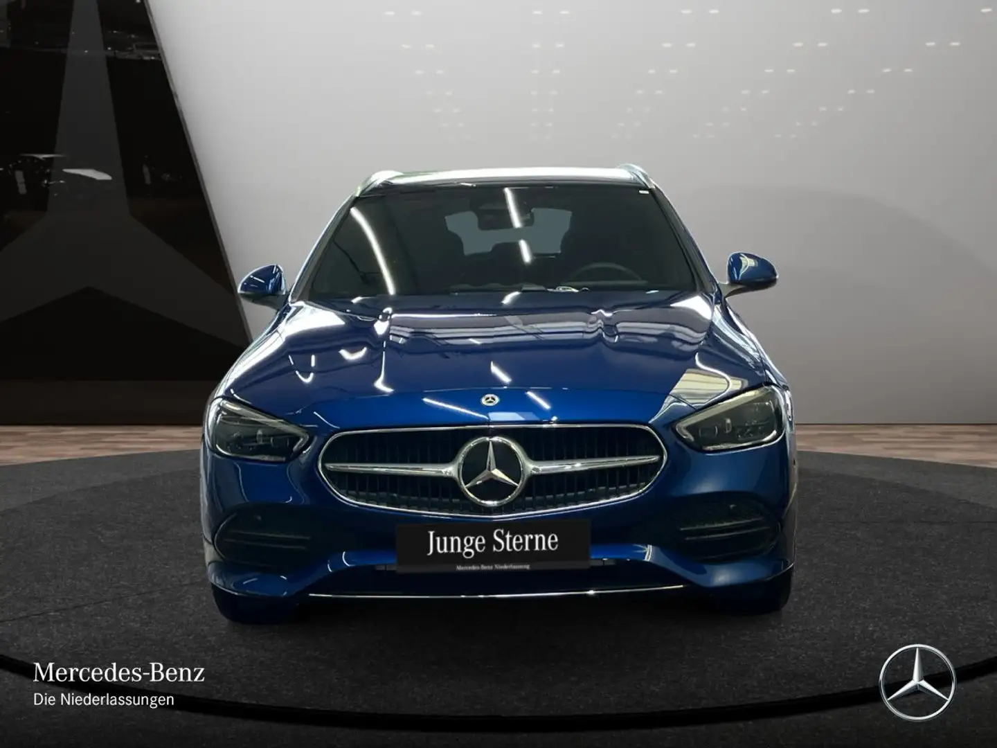 Mercedes-Benz C 300 e T AVANTG+PANO+360+AHK+TOTW+KEYLESS+9G Синий - 2