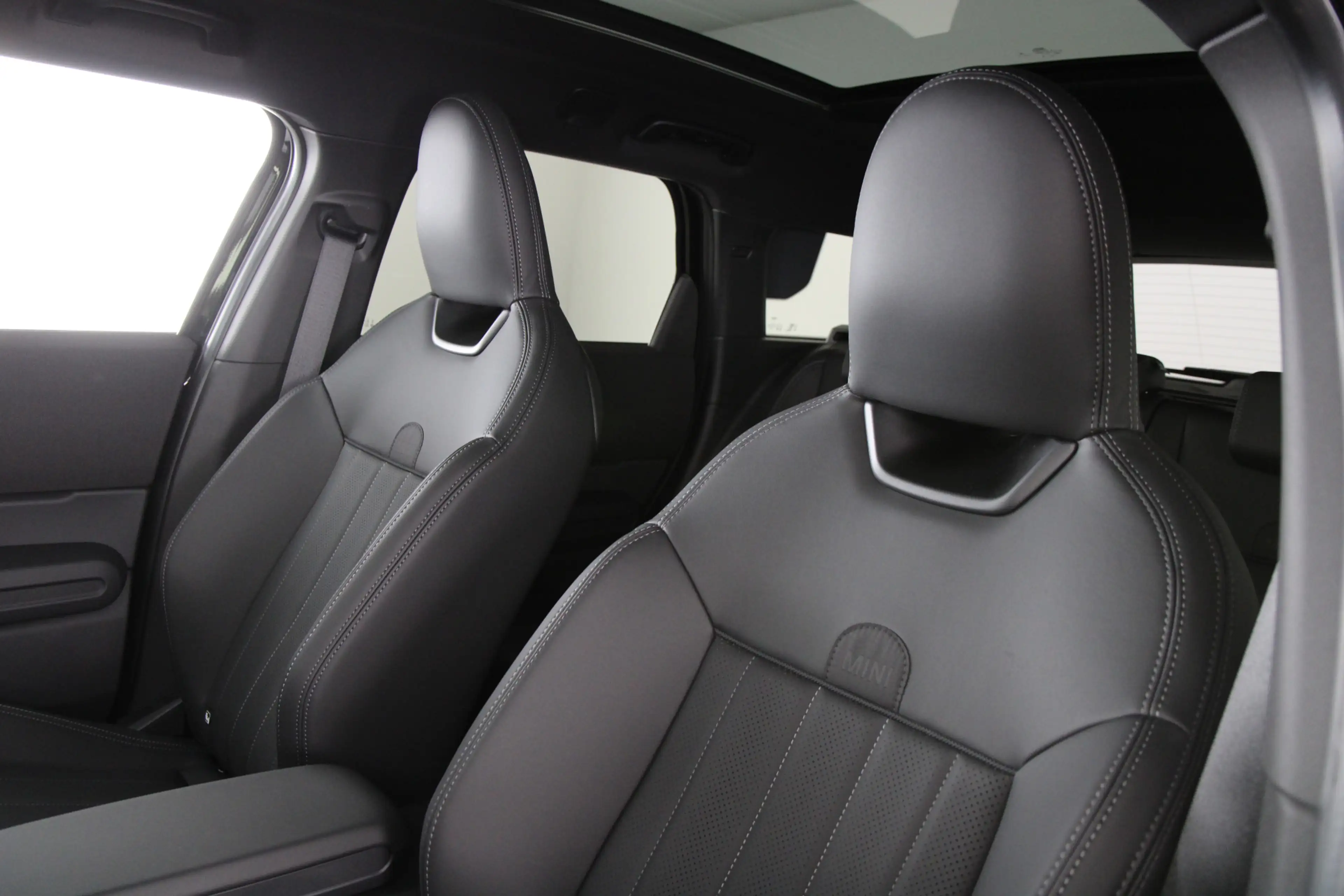 MINI Countryman E John Cooper Works Pakket L PRIVATE LEASE EUR 730,- — photo 5