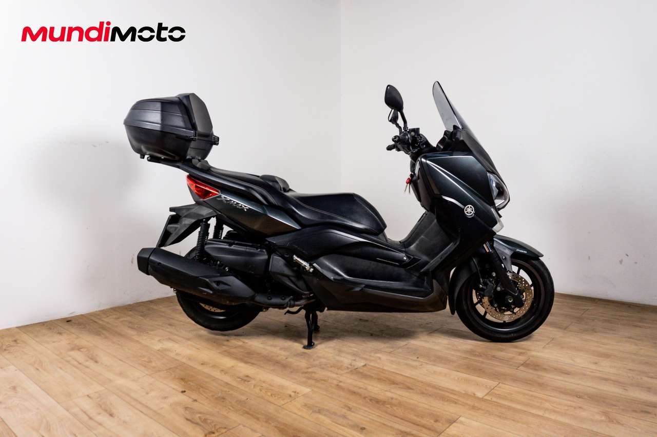 Yamaha X-Max 400