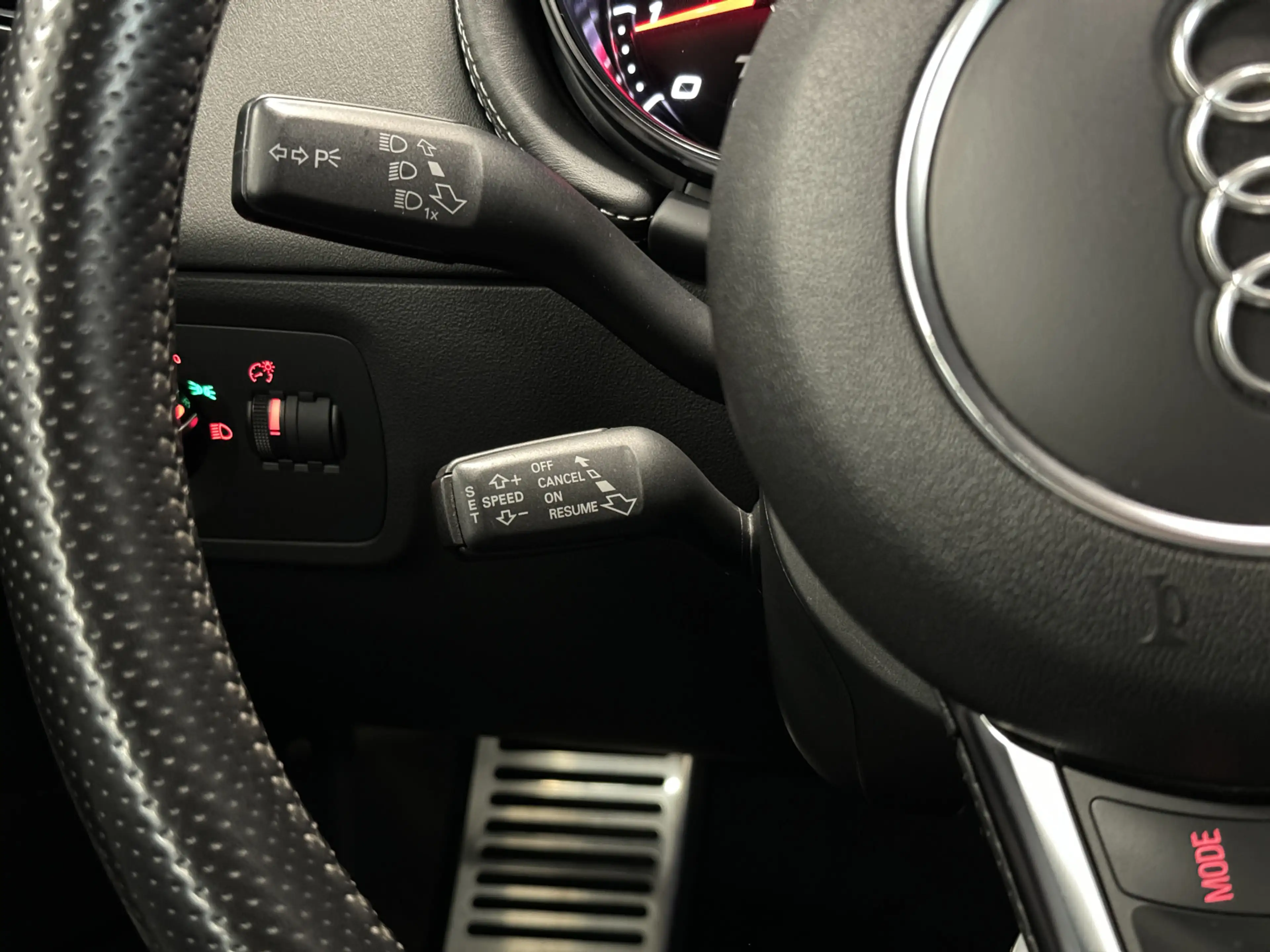Audi TT RS 2.5 T TT Plus Pro Line | 360 PK! | RS Seats | 20" — photo 29