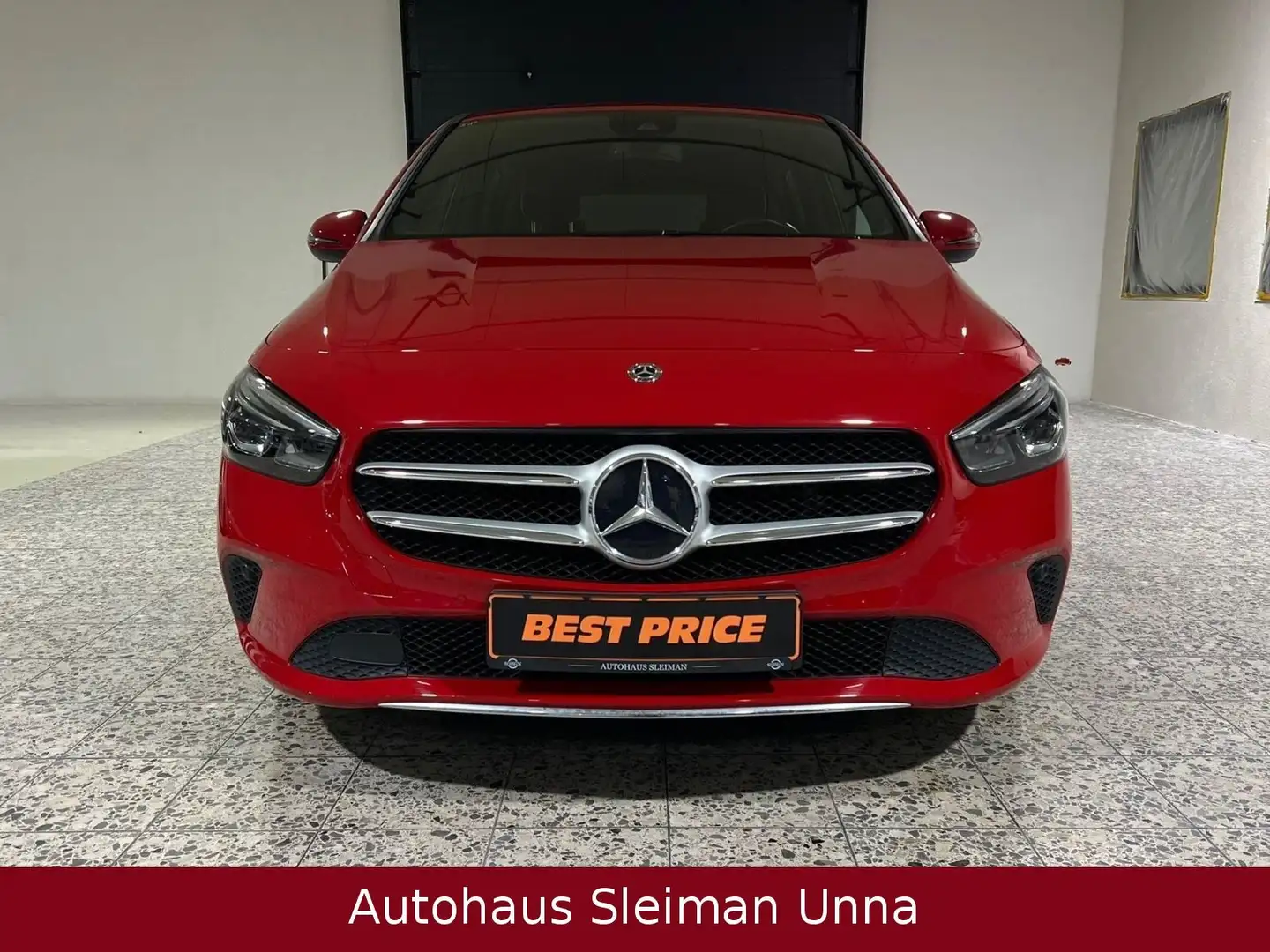 Mercedes-Benz B 180 Business/Autom./Teilleder/MBUX/LED Červená - 2