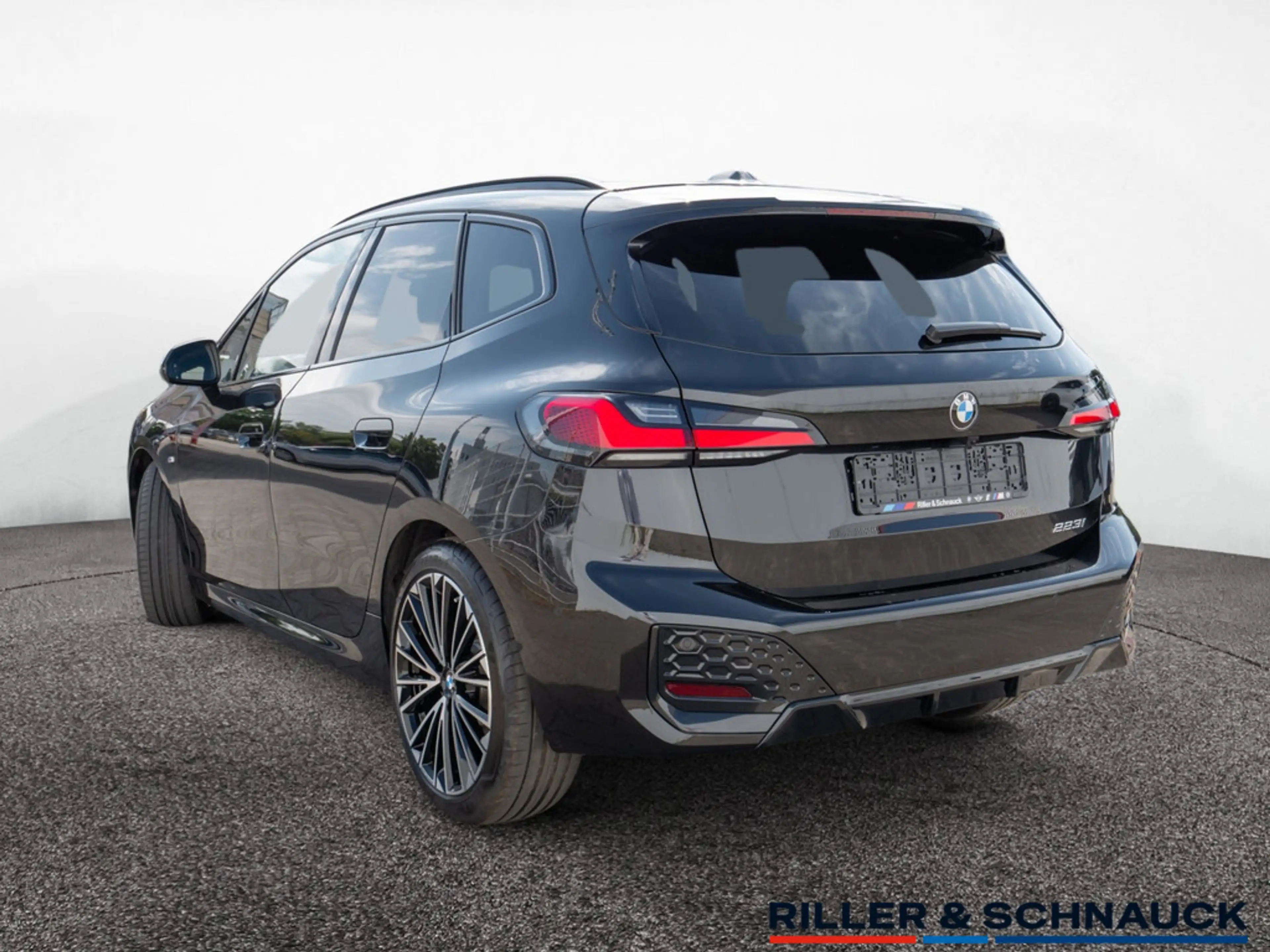 BMW 223 Active Tourer M-Sport 360°+PANO+HUD+H/K+N — photo 4