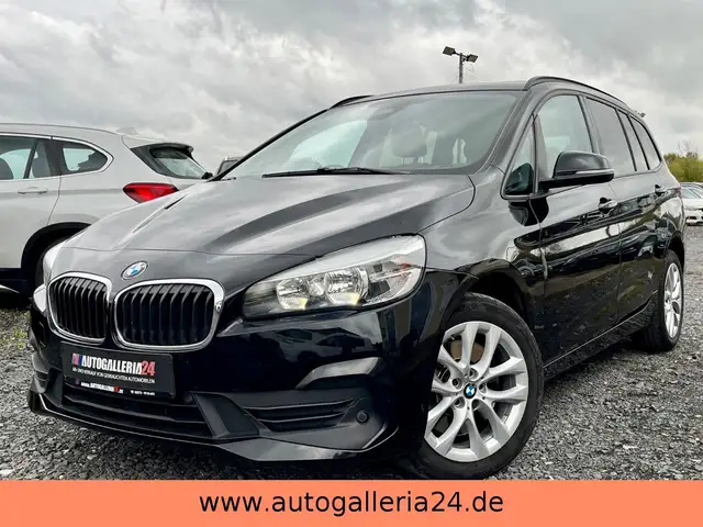 BMW 218 Aut. Navi AHK Panorama 2.HD PDC