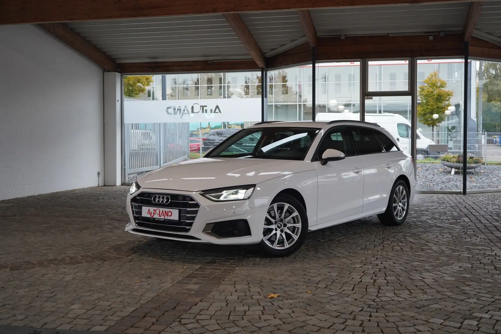 Audi A4 Avant 40 TDI advanced LED Navi ACC Leder Weiß - 2