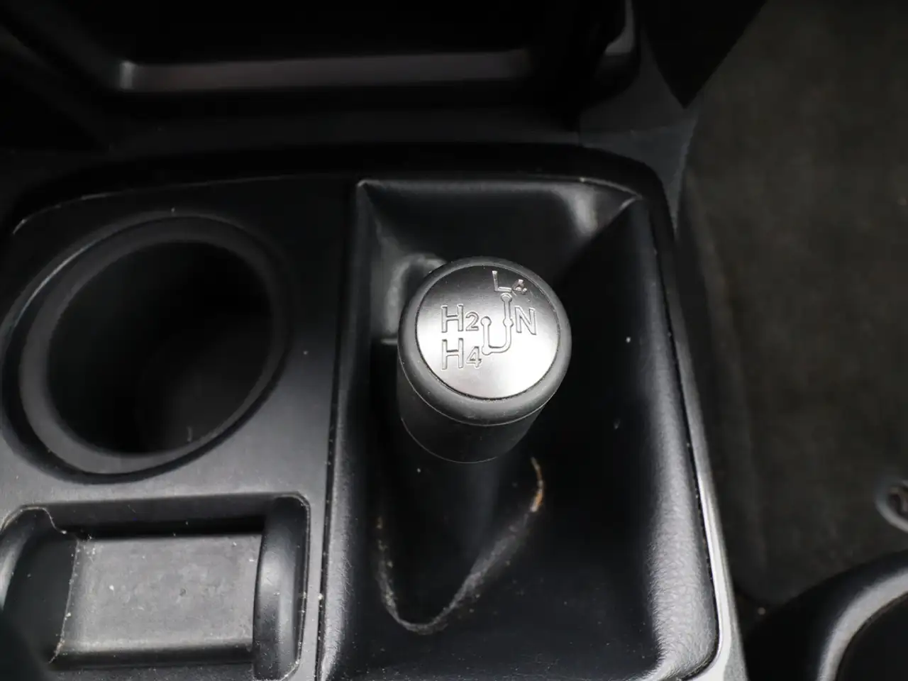 Toyota 4-Runner снимка Toyota 4-Runner