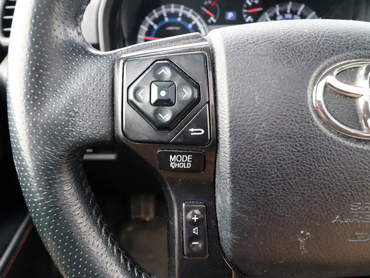 Toyota 4-Runner снимка Toyota 4-Runner