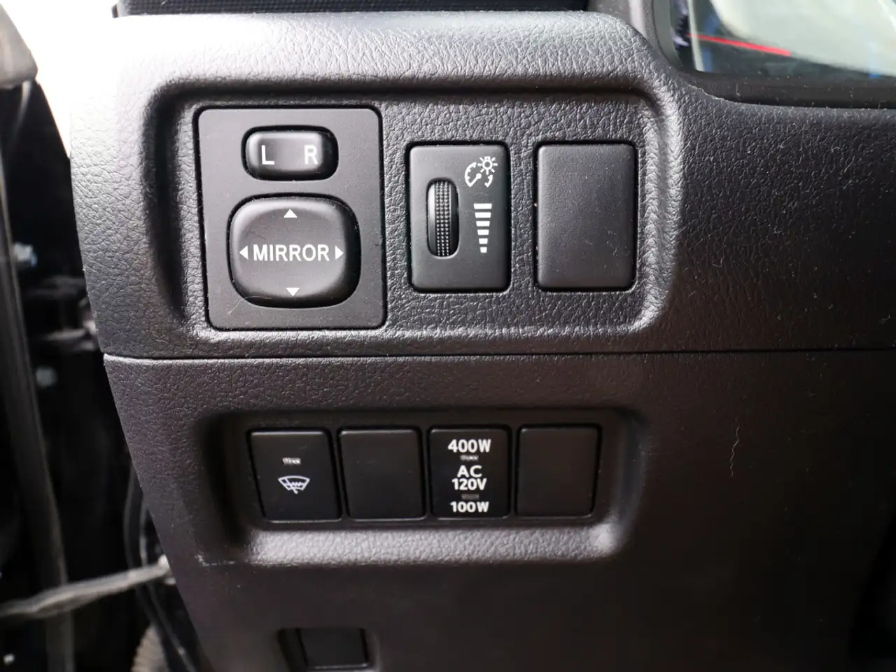 Toyota 4-Runner снимка Toyota 4-Runner