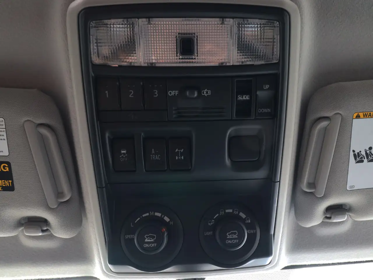 Toyota 4-Runner снимка Toyota 4-Runner