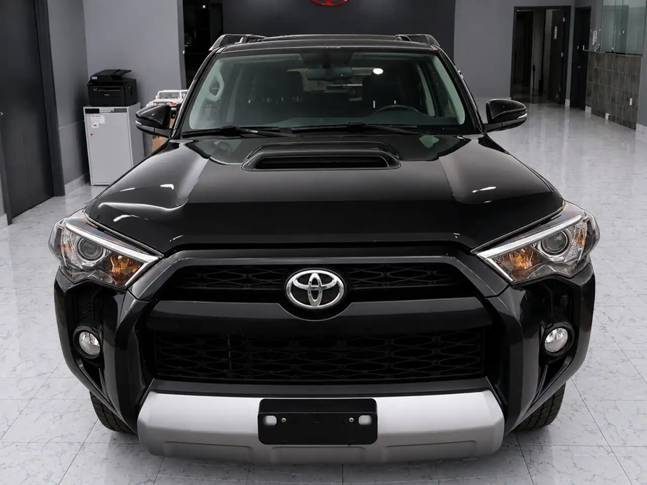 Toyota 4-Runner снимка Toyota 4-Runner
