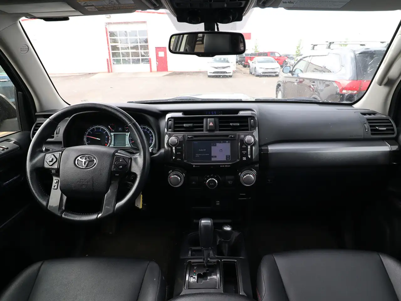 Toyota 4-Runner снимка Toyota 4-Runner