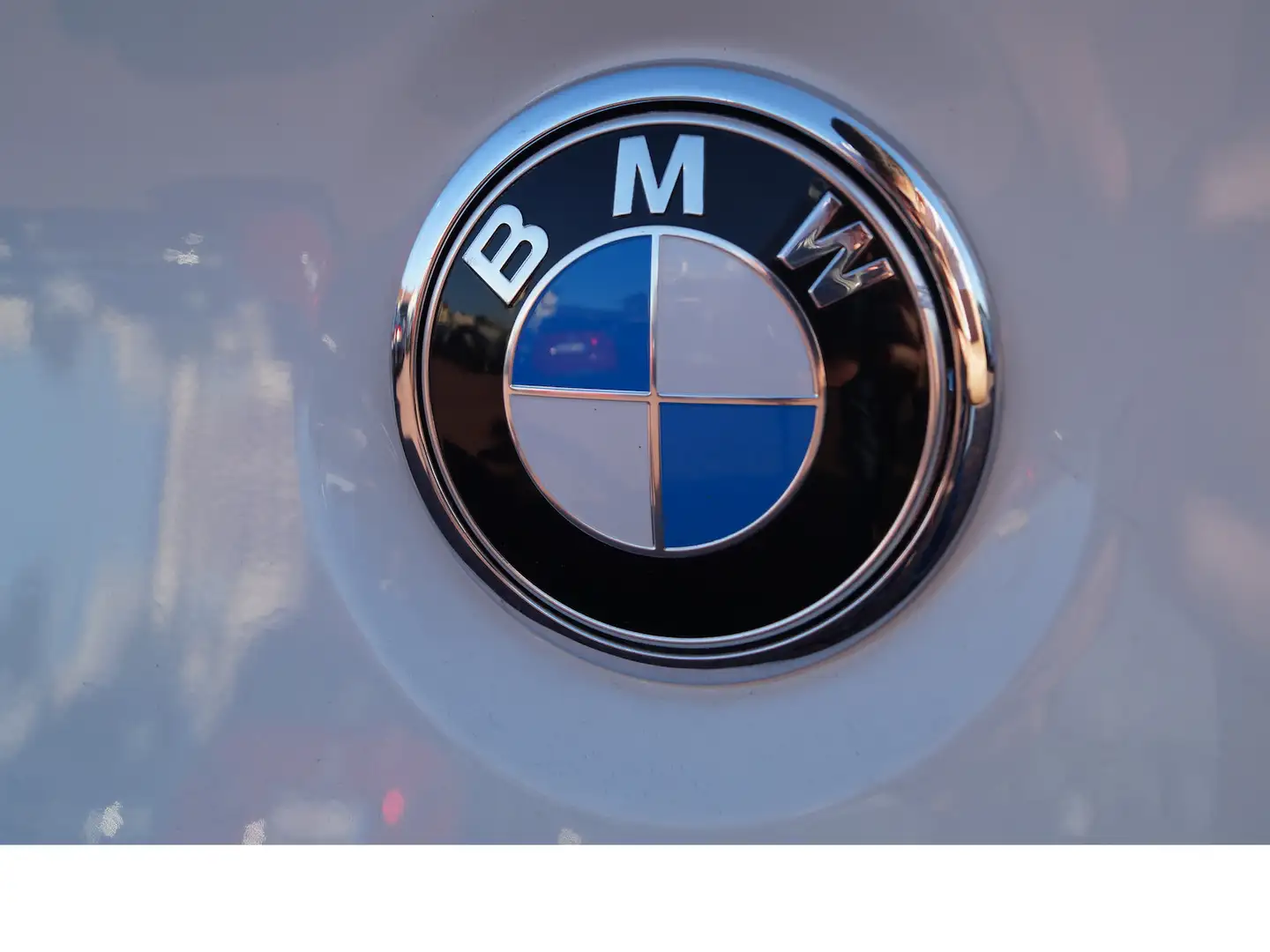 BMW X3 xDrive 20 d M Sport AHK LED MEMORY Weiß - 1