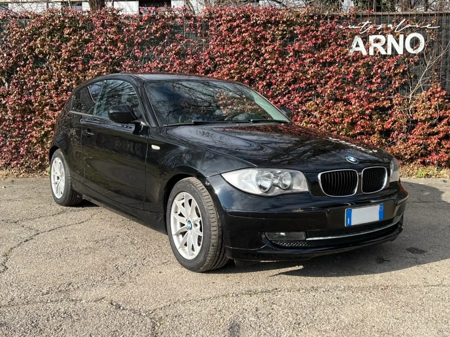 BMW 116 d 2.0 116CV cat 3 porte Eletta DPF Schwarz - 1