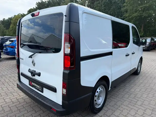 Renault Trafic view 5