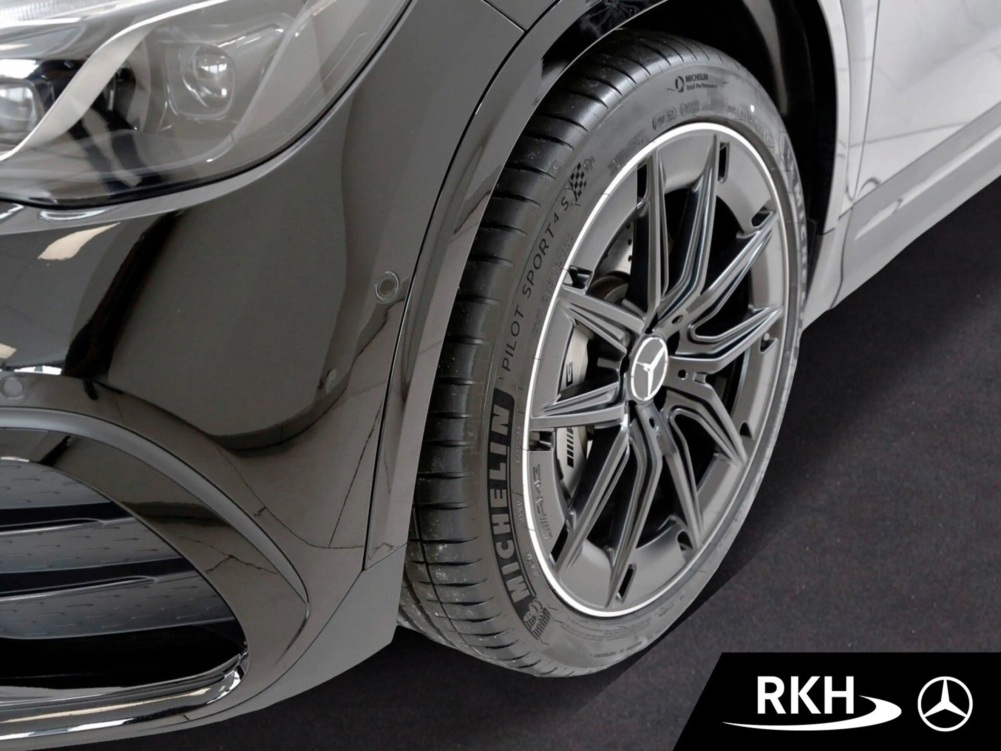Mercedes-Benz GLA 35 AMG AMG GLA 35 4MATIC 360°/AHK/Pano/NightPaket/LED — photo 5