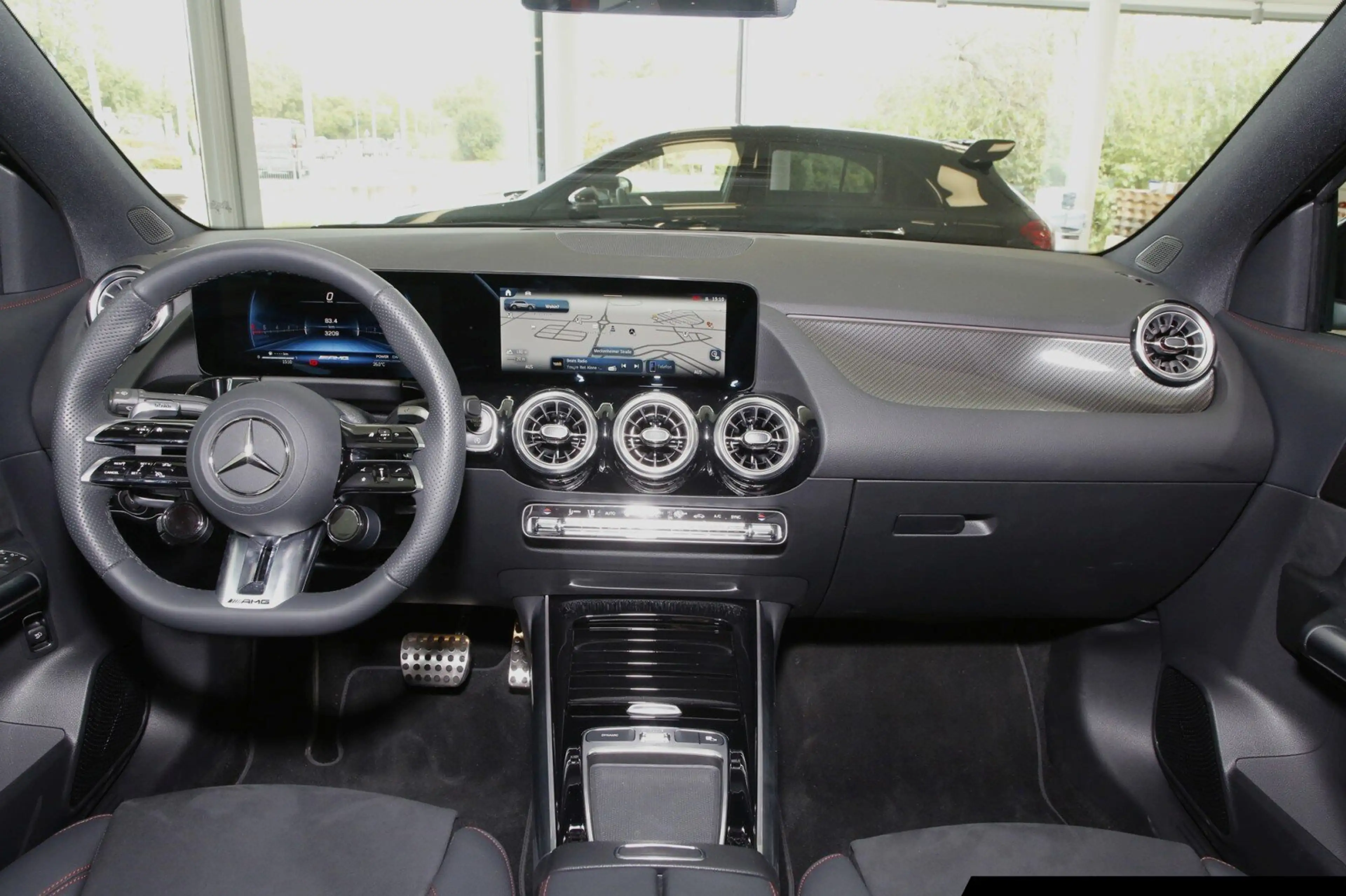 Mercedes-Benz GLA 35 AMG AMG GLA 35 4MATIC 360°/AHK/Pano/NightPaket/LED — photo 10
