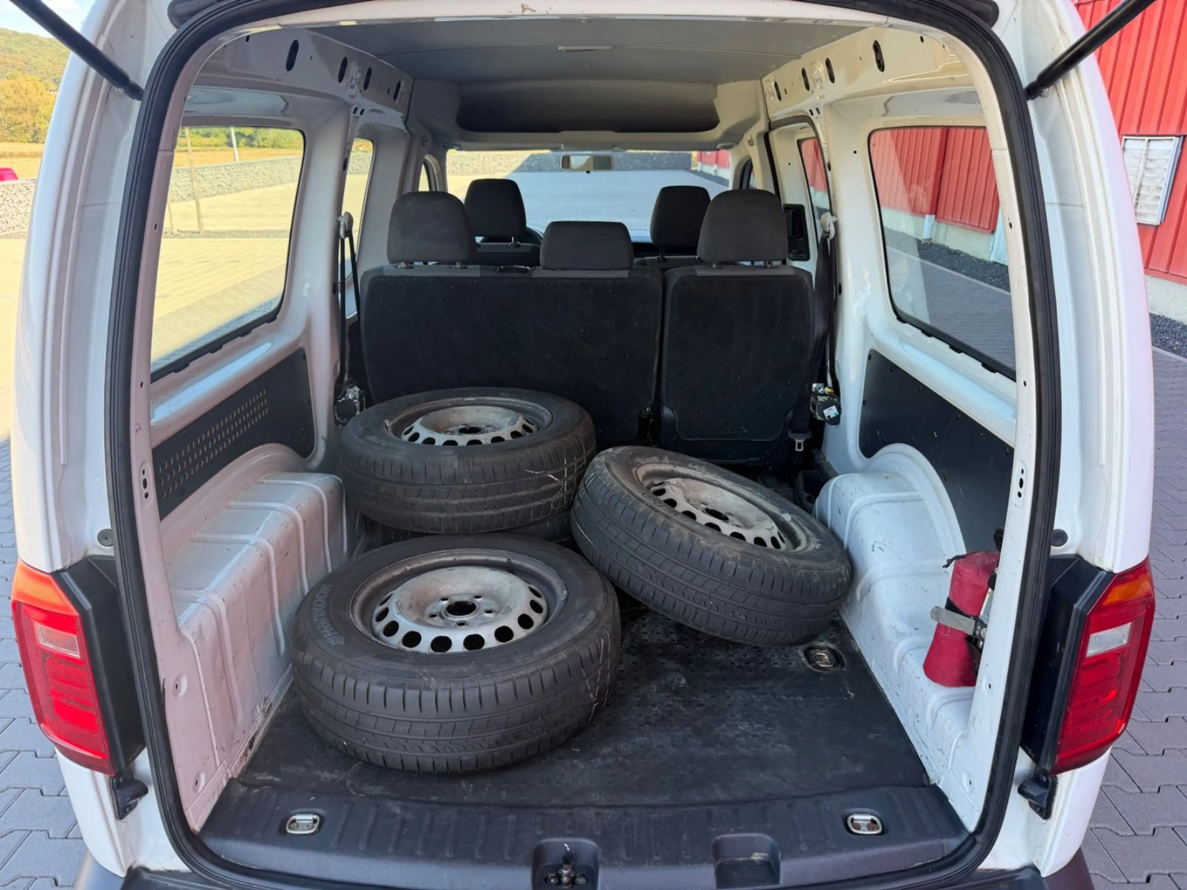 Volkswagen Caddy Maxi 2.0 TDI 1Hand Zahriem-Neu Temp AC PDC EU6 — photo 5