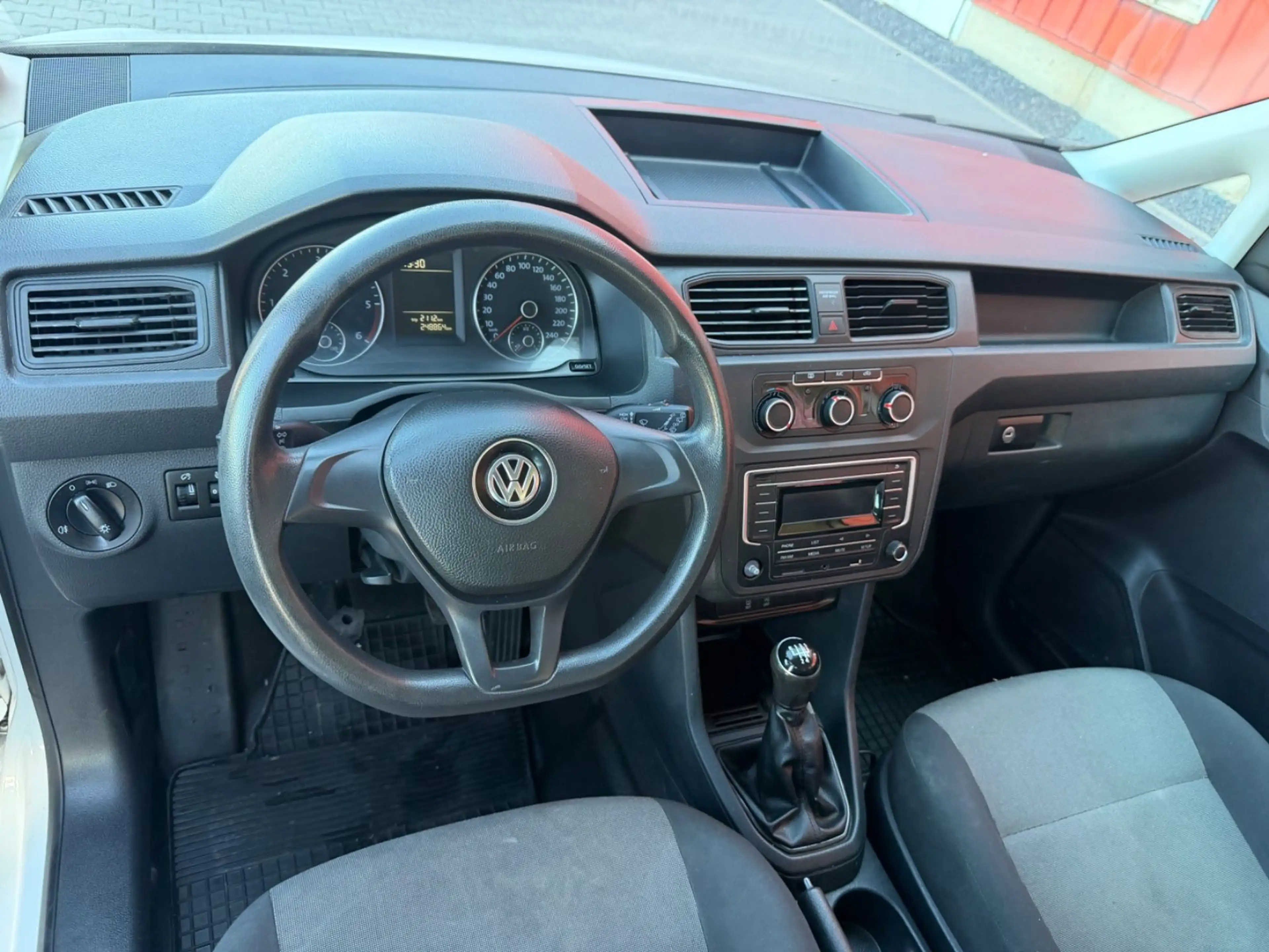 Volkswagen Caddy Maxi 2.0 TDI 1Hand Zahriem-Neu Temp AC PDC EU6 — photo 11