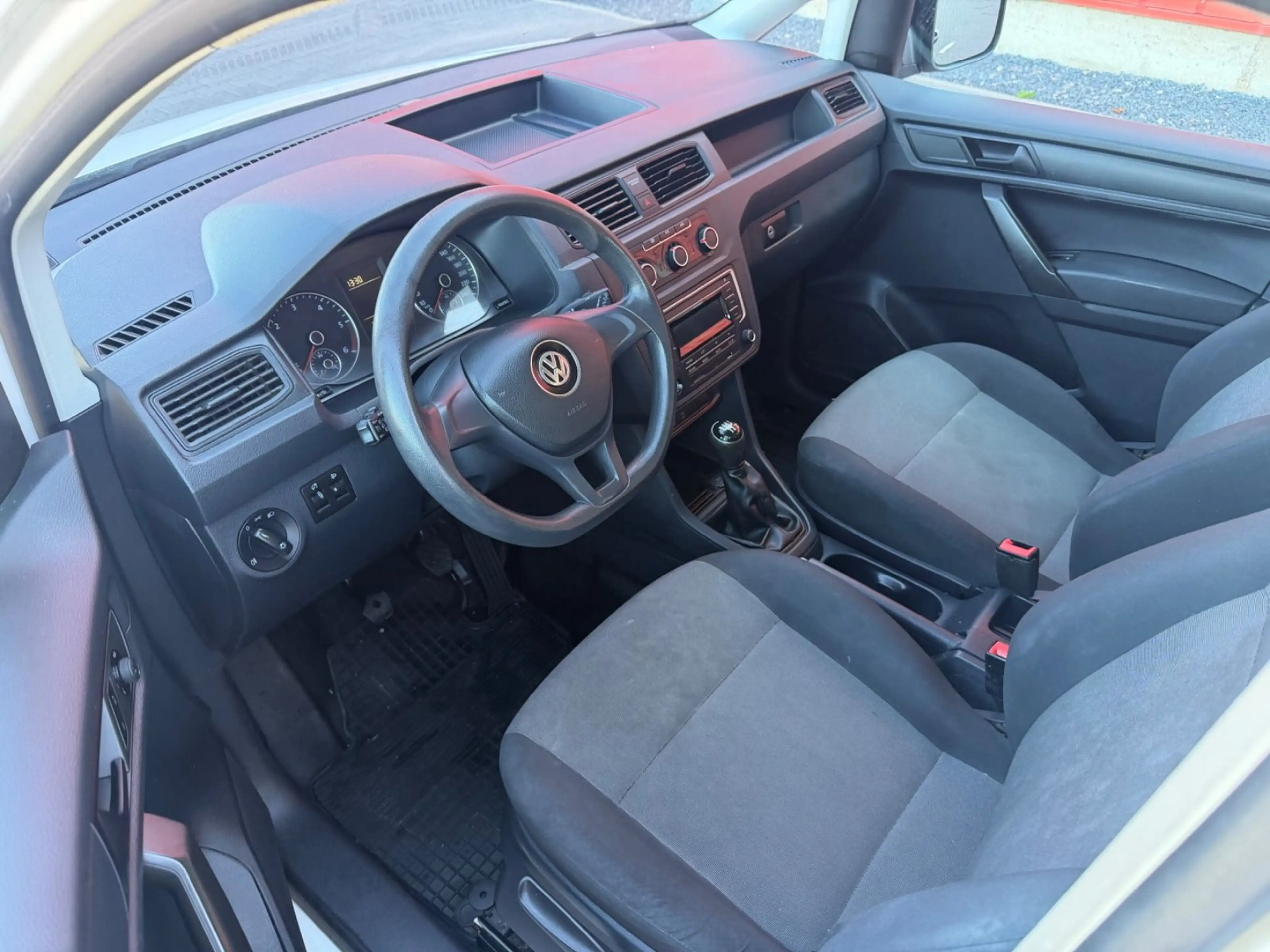 Volkswagen Caddy Maxi 2.0 TDI 1Hand Zahriem-Neu Temp AC PDC EU6 — photo 10