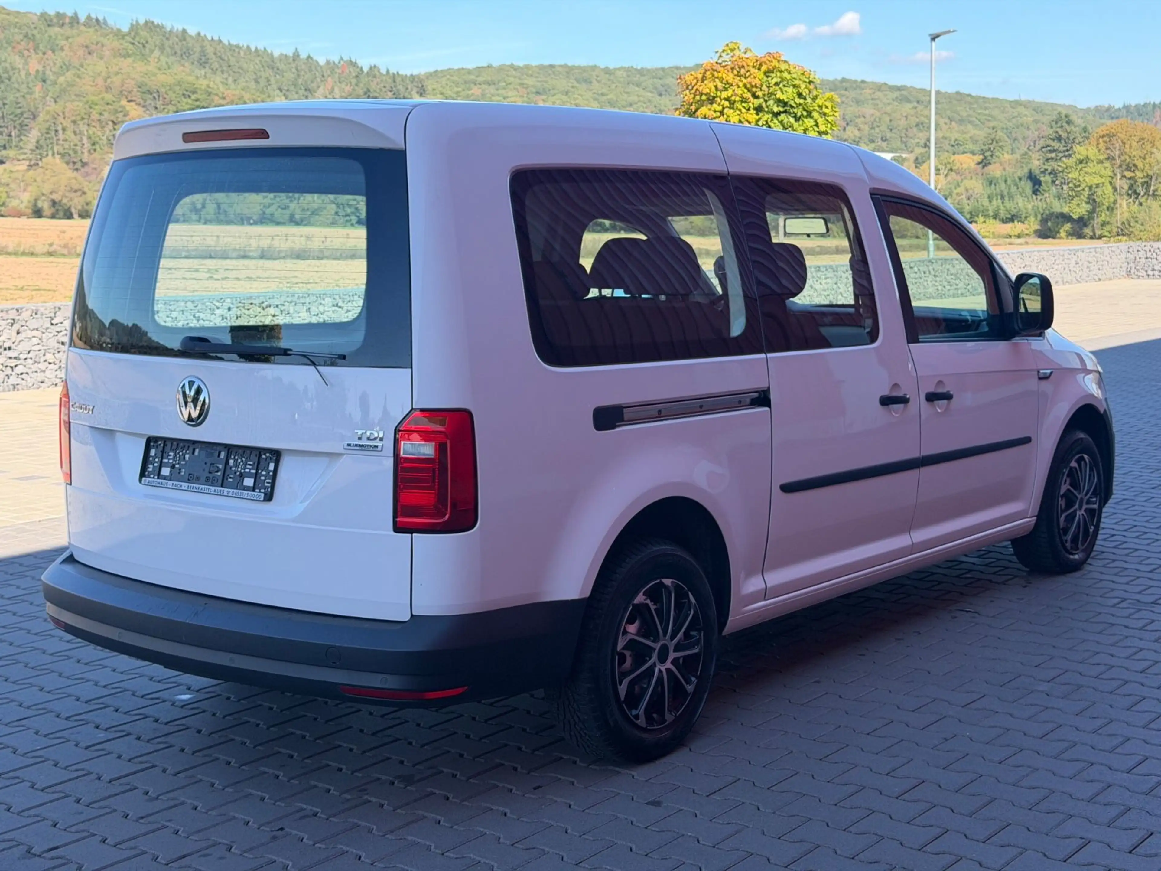 Volkswagen Caddy Maxi 2.0 TDI 1Hand Zahriem-Neu Temp AC PDC EU6 — photo 6