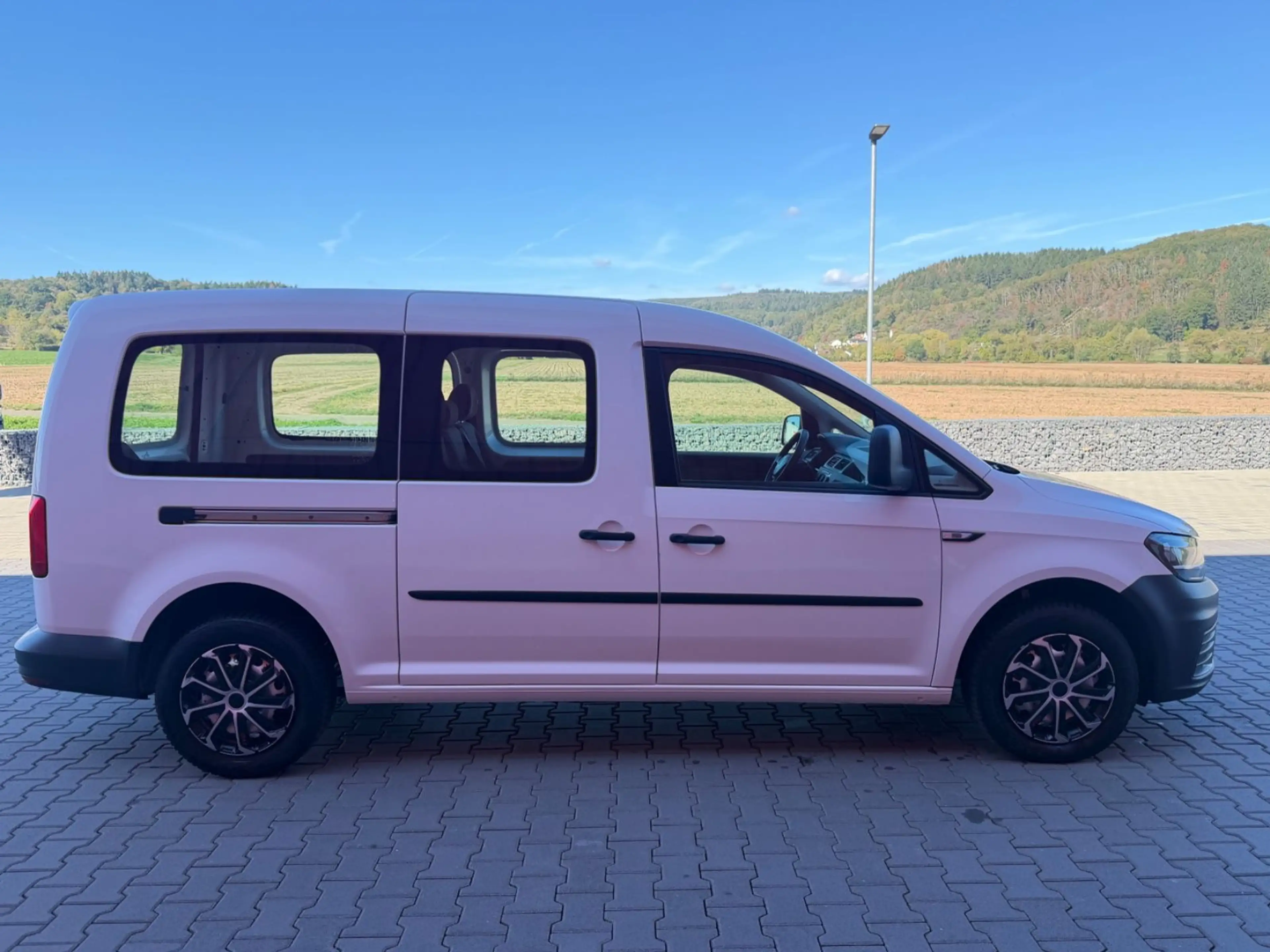 Volkswagen Caddy Maxi 2.0 TDI 1Hand Zahriem-Neu Temp AC PDC EU6 — photo 7