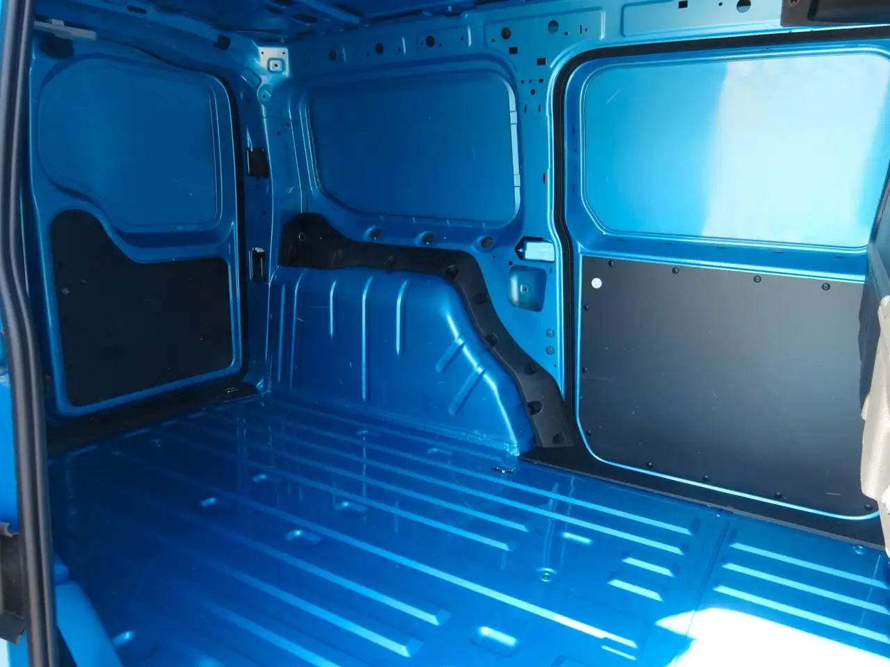 Ford Transit 2026 — фото 13