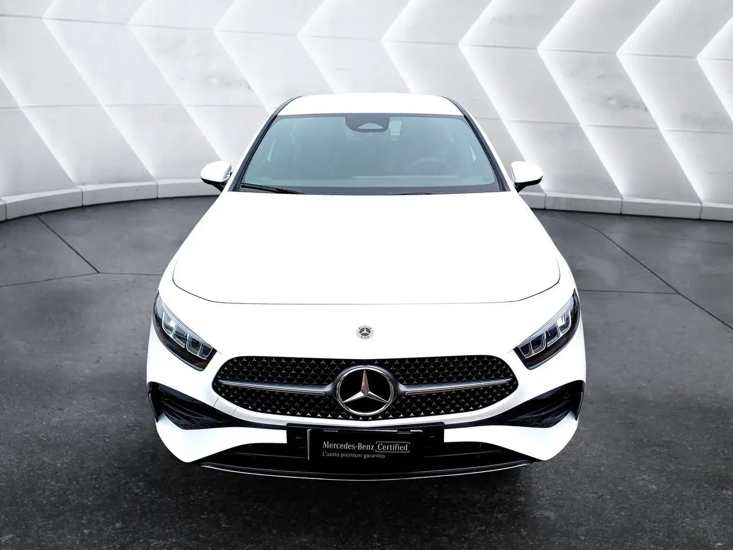 Mercedes-Benz A 200 A 200 Automatic AMG Line Advanced Bianco - 2