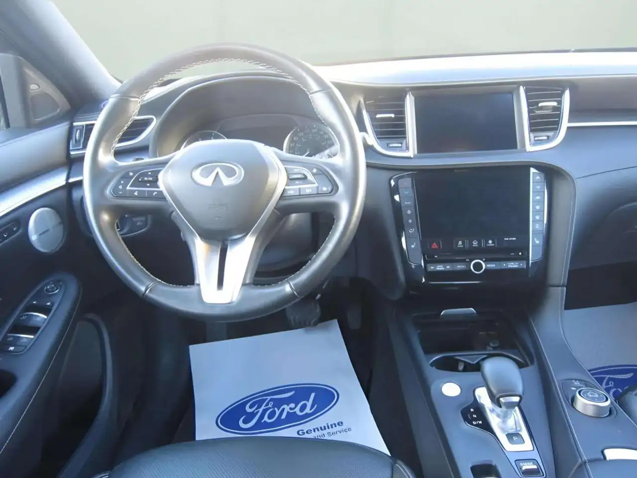 Infiniti QX55 снимка Infiniti QX55