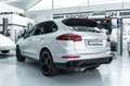 Porsche Cayenne S I DAB+ I PDLS+ I Apple I Bose I Pano Zilver - thumbnail 2