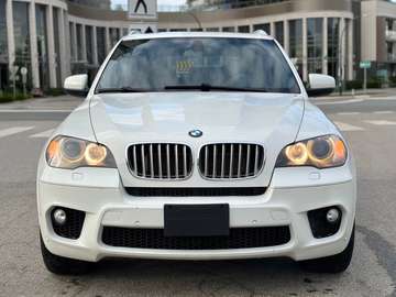 AWD 4dr 50i