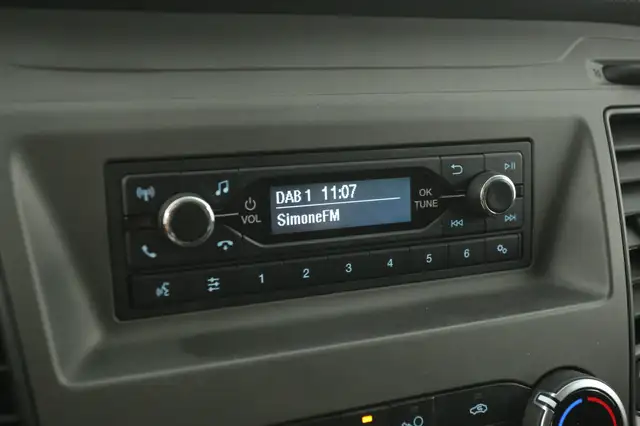 Ford Transit Custom view 19