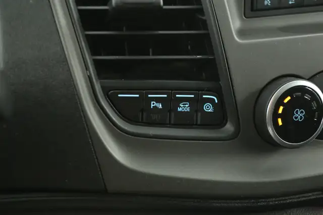 Ford Transit Custom view 17