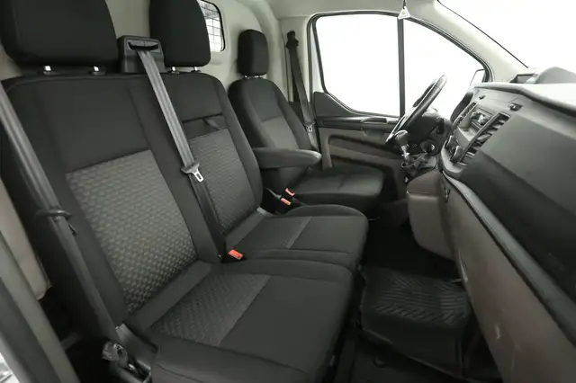 Ford Transit Custom view 10