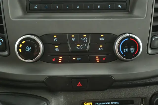Ford Transit Custom view 13