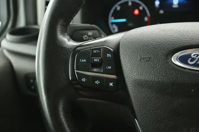 Ford Transit Custom view 15