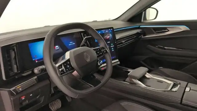 Renault Austral view 14