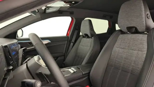 Renault Austral view 15