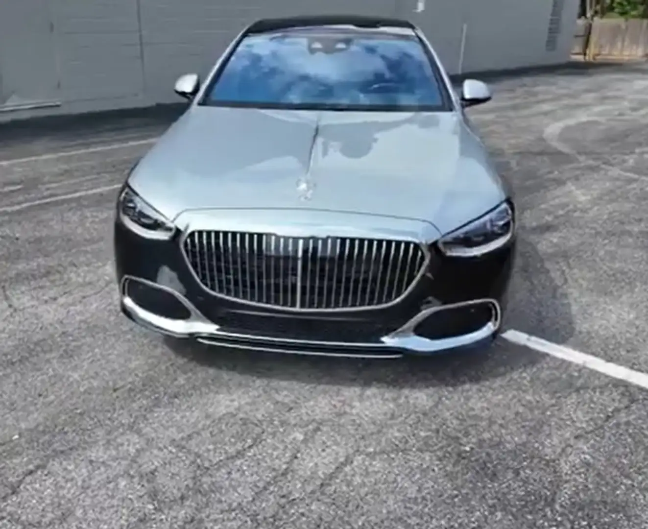 Mercedes-Benz S 580 Maybach 4.0 V8 Mild-Hybrid Negru - 1