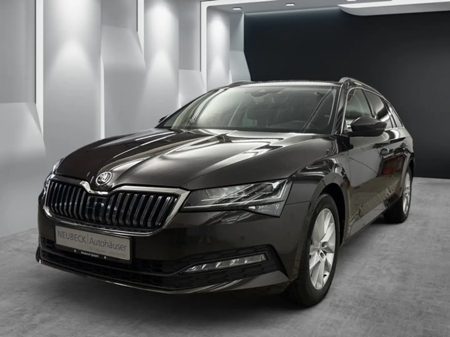 Skoda Superb Combi 1.5TSI Ambition NAVI STDH SITZH Braun - 1
